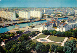 LORIENT Vue Panoramique D Une Partie De La Ville 24(scan Recto Verso)MF2743 - Lorient