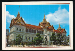 CPSM 10.5 X 15 Thaïlande (141)  BANGKOK The Royal Grand Palace Chakri And Dusit Maha Prasadh Throne Halls - Thaïlande