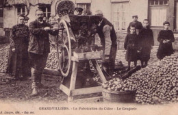 Département 60: GRANDVILLIERS - La Fabrication Du Cidre - Le Grugeoir - Grandvilliers