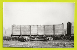 PHOTO Originale TRAINS Des CFD EGREVILLE Vers NEMOURS  Wagon Tombereau N°88 Marqué Coulon En 1951 VOIR DOS Photo Rifault - Trenes