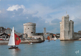 17  LA ROCHELLE  Sortie Du Port Parking Et établissements BERNIER  22 (scan Recto Verso)MF2769UND - La Rochelle