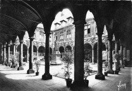 LILLE  Cour De L'ancienne Bourse    35 (scan Recto Verso)MF2773UND - Lille