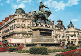 45 ORLEANS  Place Du Martroi Statue De Jeanne D'ARC   37 (scan Recto Verso)MF2775TER - Orleans