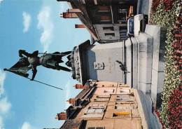 45 JARGEAU Statue De Jeanne D'Arc  55 (scan Recto Verso)MF2775TER - Jargeau