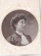 Photo De Cabinet Portrait D'une Jeune Femme Avec Lavallière    Réf 30087 - Anonyme Personen