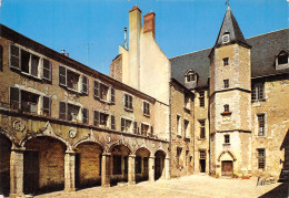 45 BEAUGENCY  Cour Intérieure Du Chateau Bati Par Dunois   73 (scan Recto Verso)MF2775TER - Beaugency