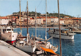 SAINT TROPEZ  Le Port  Vu Du Phare  35 (scan Recto Verso)MF2794UND - Saint-Tropez