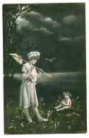 CPA Fantaisie Femme . Enfant - Donne