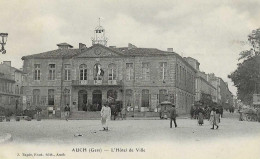 C/276              32    Auch     -   Place De L'hotel De Ville - Auch