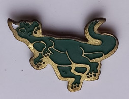 G265 Pin's Dinosaure Genre Tyrannosaurus T REX Ou Dragon Achat Immédiat - Animales