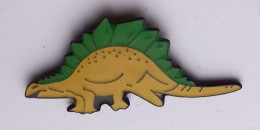 G272 Pin's Dinosaure Genre STÉGOSAURE  Achat Immédiat - Animals