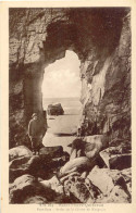 CPA - SAINT PIERRE-QUIBERON - PORT BARA - ARCHE DE LA GROTTE DE KERGROIX (1947) - Quiberon