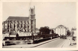 CPSM - MANTES SUR SEINE - L'ENTREE DU PONT  - Mantes La Ville