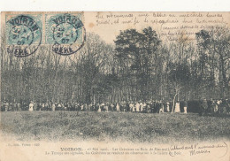 38 // VOIRON  1 Mai 1906 - Les Grévistes Au Bois De Monteuil / La Troupe Est Signalée…. - Voiron