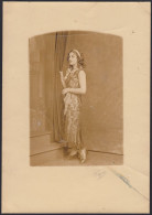 YZ9043 New York 1910 - Moda - Giovane Donna Con Vestito Elegante - Foto 18 X 25 - Orte