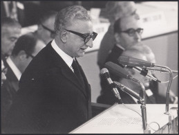 YZ9022 Il Presidente Giovanni LEONE Parla Alla FAO - 1976 Foto 18 X 24 - Orte