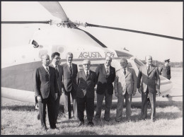 YZ9016 Presidente Giovanni LEONE Con Elicottero Augusta 109 - 1975 Foto 18 X 24 - Orte