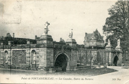 CPA -  FONTAINEBLEAU - PALAIS - LES CASCADES, ENTREE DU PARTERRE - Fontainebleau