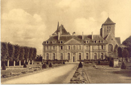 CPA - SOLESMES - ABBAYE - LE PRIEURE - FACADE SUR LE JARDIN - Solesmes