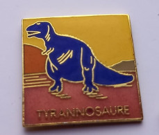 G393 Pin's Dinosaure Genre TYRANNOSAURE Qualité EGF Achat Immédiat - Animales