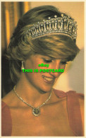 R576578 No. 6. Princess Wears Queen Mary Pearl And Diamond Tiara. Sovereign Seri - Monde