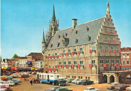 PAYS-BAS - Gouda - Achterzijde - Stadhuis - Animé - Voiture - Vue Générale - Carte Postale - Gouda