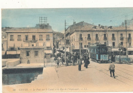 34 // CETTE  - SETE   Le Pont Sur Le Canal Et La Rue De L'esplanade LL 30 Colorisée - Sete (Cette)