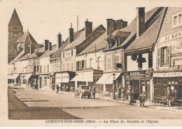 18 // AUBIGNY SUR NERE    La Place Du Martroi Et L'église - Aubigny Sur Nere