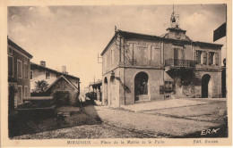 MIRADOUX  Place De La Mairie Et Le Puits - Andere & Zonder Classificatie