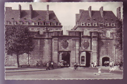 35 - SAINT-MALO - PLACE SAINT-VINCENT - ANIMÉE -  - Saint Malo