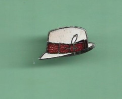 PIN'S *** CHAPEAU - PANAMA *** WW06 (21-1) - Marche