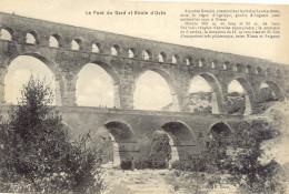 CPA - PONT DU GARD ET ROUTE D'UZES - Sonstige & Ohne Zuordnung