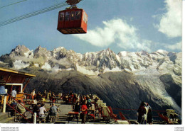 74 CHAMONIX Mont Blanc N°1749 Terrasse De Plan-Praz Départ Télébenne Du Brévent Belle Cabine - Chamonix-Mont-Blanc