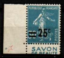 FRANCE    -   1926 .   Y&T N° 217 *. R De République, Cassé, Avec Reste De Bande Pub. - Nuevos