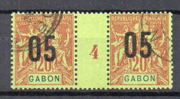 !!! GABON, PAIRE DU N°69/69a AVEC MILLESIME 4 OBLITERE - Gebruikt