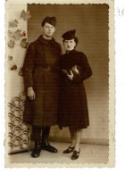 Ref 1 -photo : Un Portrait Couple , Homme Soldat Et Prisonnier De Guerre Plus Tard - France . - Europe