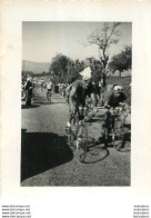 COURSE CYCLISTE 1967  LES ABRETS  ET ALENTOURS ISERE PHOTO ORIGINALE FAURE LES ABRETS  11 X 8 CM R1 - Cyclisme