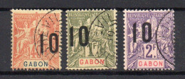 !!! GABON : 3 VALEURS OBLITÉRÉES AVEC SURCHARGE DÉPLACÉE - Used Stamps