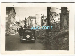 WW2 PHOTO ORIGINALE Soldats Allemands & Traction Citroën Dans Les Ruines à AMIENS 80 SOMME Août 1940 - 1939-45