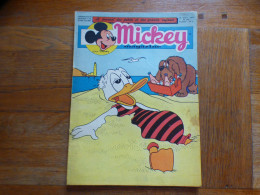 JOURNAL MICKEY BELGE  N° 345 Du 16/05/1957  COVER DONALD + LA FLECHE NOIRE - Journal De Mickey