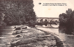 86-LA ROCHE POSAY LES BAINS-N°C4075-E/0009 - La Roche Posay