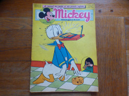 JOURNAL MICKEY BELGE  N° 347 Du 30/05/1957  COVER DONALD + LA FLECHE NOIRE - Journal De Mickey
