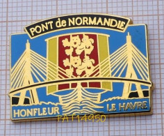 PAT14950 PONT DE NORMANDIE HONFLEUR LE HAVRE  BATEAU VOILIER En Version ZAMAC - Ciudades