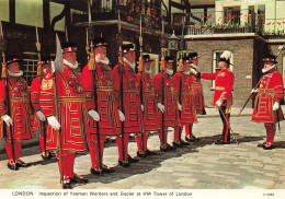 ROYAUME-UNI - London - Inspection Of Yeoman Warders And Gaoler At HM Tower Of London - Animé - Carte Postale - Other & Unclassified