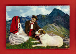 Animaux-100PH5 Berger Des Pyrénées, Les Chanteurs Montagnards De Lourdes Et Col Du Tourmalet, BE - Honden