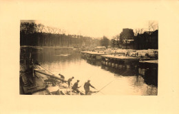 Nantes * Carte Photo * Pêche à La Ligne Et Les Bataeux Lavoirs * Pêcheurs Lavoir - Nantes