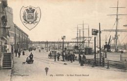 Nantes * Le Quai Ernest Renaud * Docks * + CACHET Militaire 2ème Régiment De Dragons - Nantes