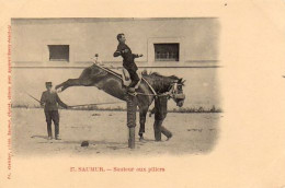 S18-037 Saumur - Sauteur Aux Pilliers - Saumur