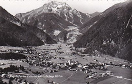 AK 216211 AUSTRIA - Zillertal - Mayrhofen Mit Grünberg - Zillertal