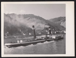 Jolie Photographie Bateau Vapeur à Identifier Gustav Wegge, Köln / Cologne, Braunkohle ? Format 12x9 Cm - Schiffe